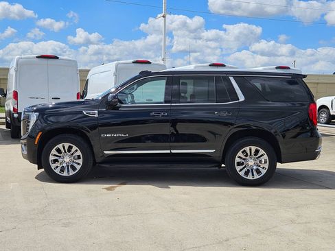 Used 2025 GMC Yukon Denali image 7