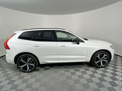 Used 2023 Volvo XC60 B5 Ultimate w/ Protection Package Premier FWD image 2