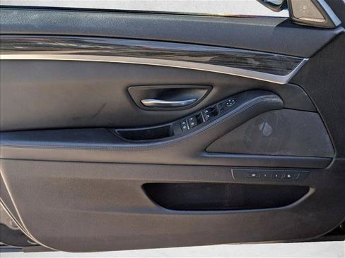 Used 2016 BMW M5 RWD image 11