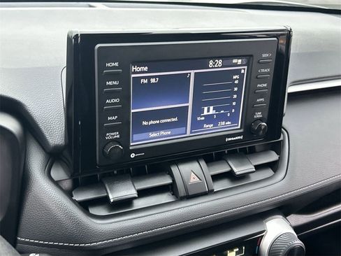 Used 2022 Toyota RAV4 LE image 23