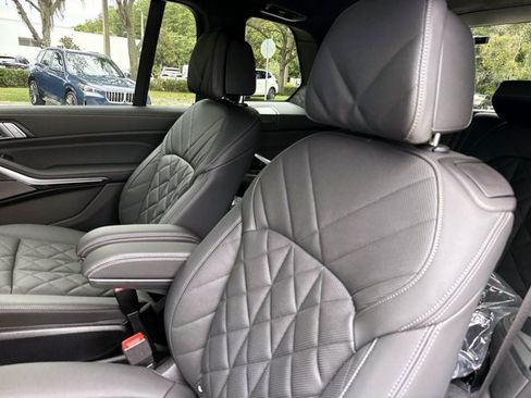 New 2027 BMW X7 xDrive40i w/ Executive Package AWD/4WD image 15