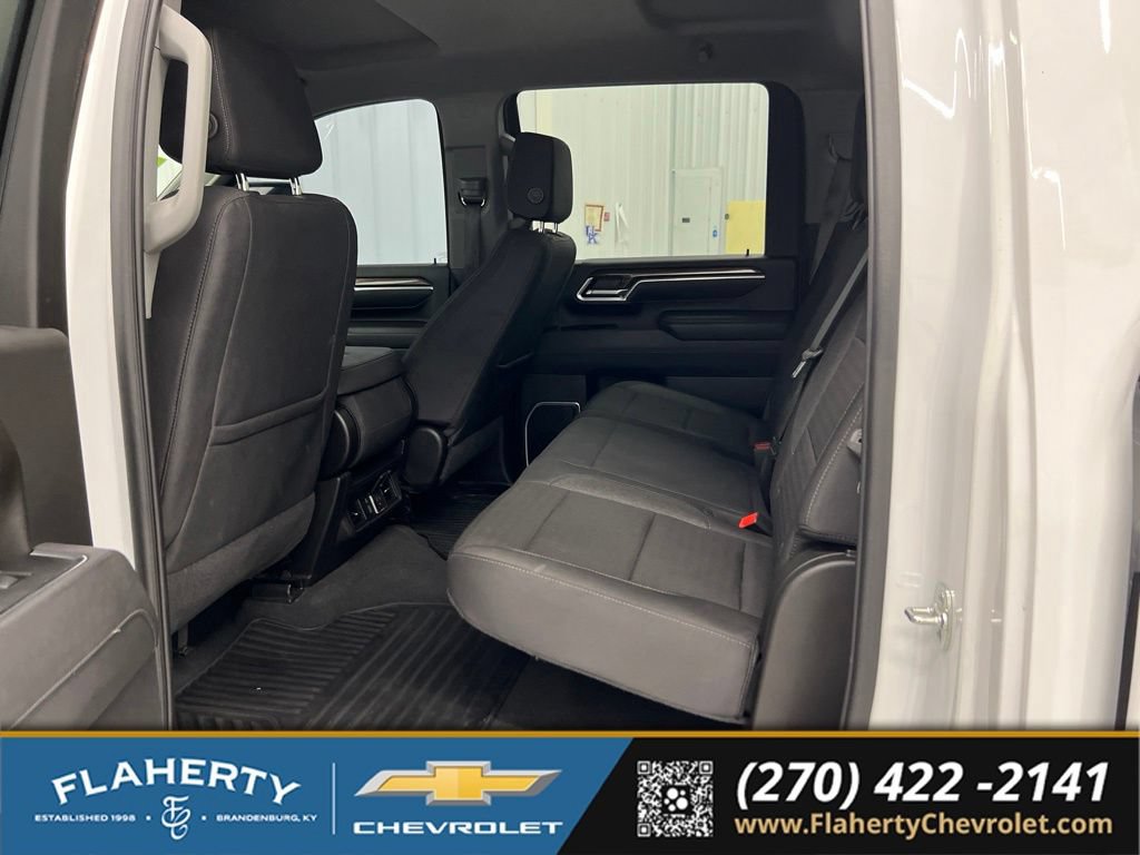 Used 2025 Chevrolet Silverado 2500 LT w/ Convenience Package AWD/4WD image 11