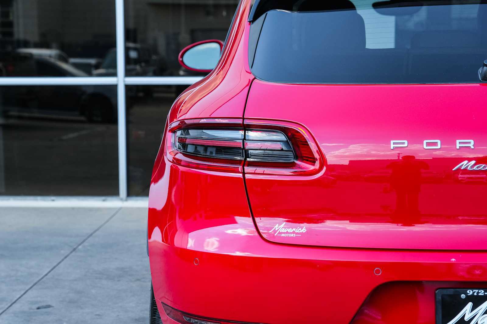 Used 2018 Porsche Macan S AWD/4WD image 12