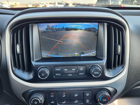 Used 2015 GMC Canyon SLE AWD/4WD image 19