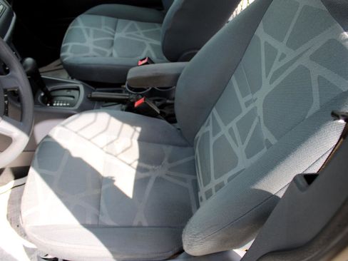 Used 2013 Ford Transit Connect XLT image 15