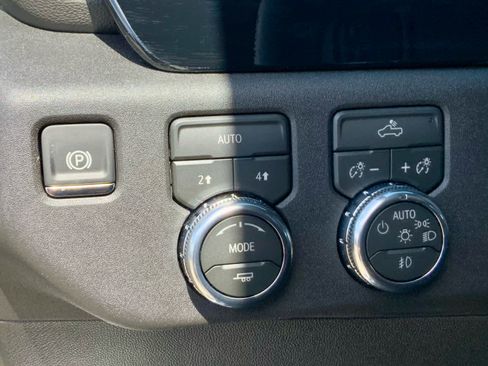 New 2026 GMC Sierra 1500 Elevation image 47