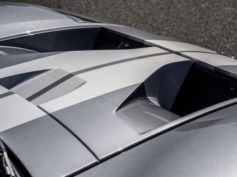 Used 2006 Ford GT image 88