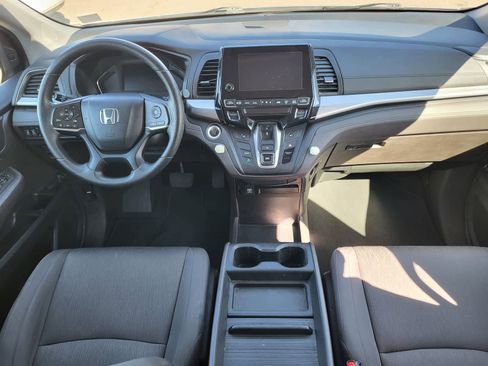 Used 2018 Honda Odyssey EX image 24