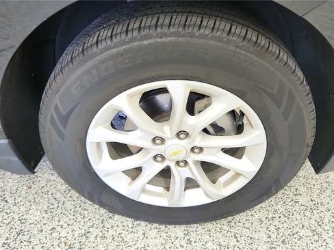 Used 2018 Chevrolet Equinox LS FWD image 13