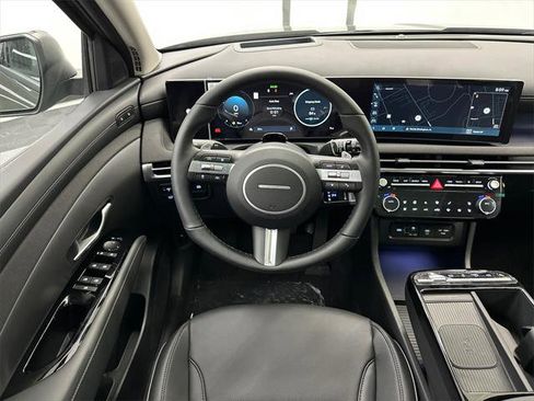 New 2025 Hyundai Tucson Limited image 26