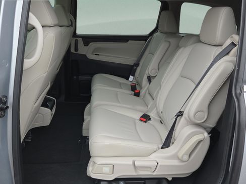 New 2026 Honda Odyssey EX-L image 11