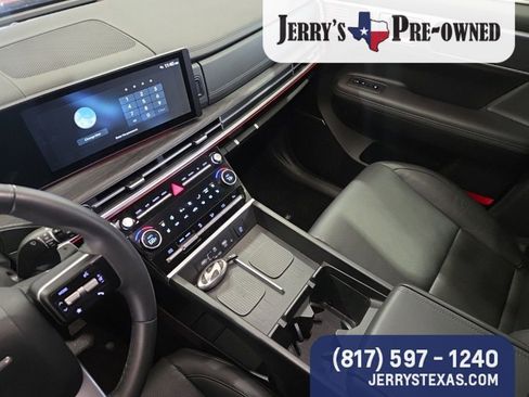 Used 2025 Hyundai Santa Fe Limited image 12