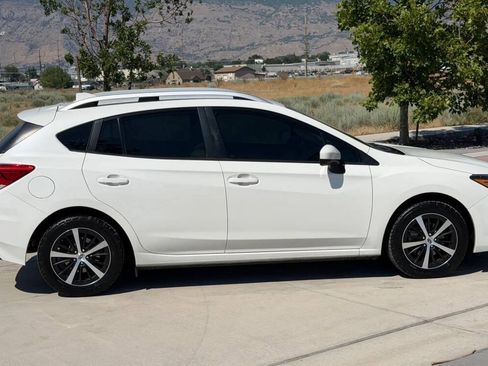 Used 2022 Subaru Impreza 2.0i Premium AWD/4WD image 5