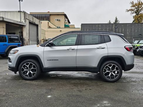 New 2026 Jeep Compass Limited image 5