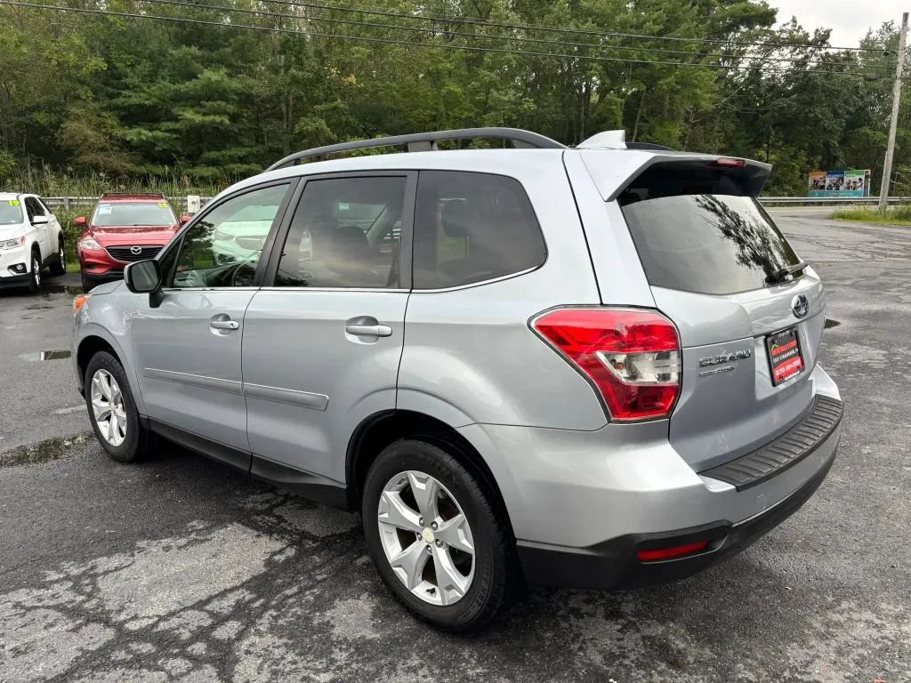 Used 2016 Subaru Forester 2.5i Limited AWD/4WD image 6