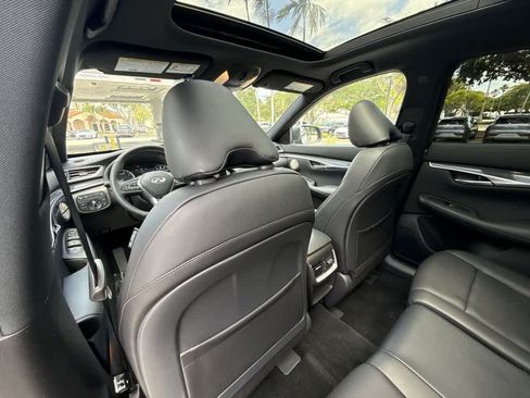 Used 2025 INFINITI QX50 Sport AWD/4WD image 23