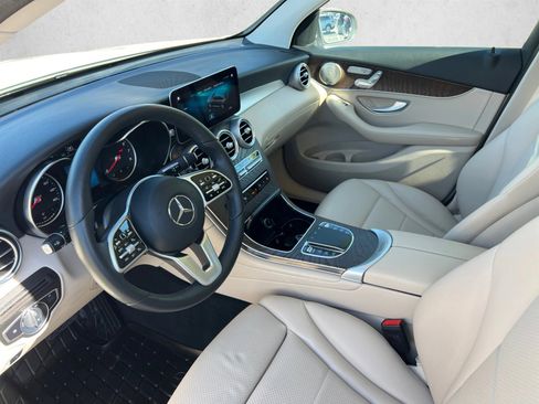 Used 2021 Mercedes-Benz GLC 300 4MATIC image 10