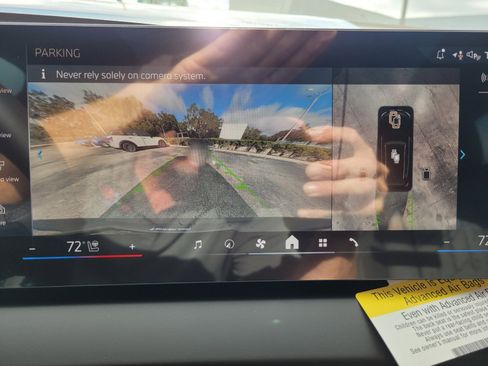 Used 2026 BMW X3 xDrive30 w/ Premium Package image 23