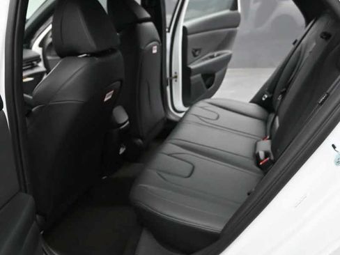 New 2026 Hyundai Elantra SEL Sport FWD image 15