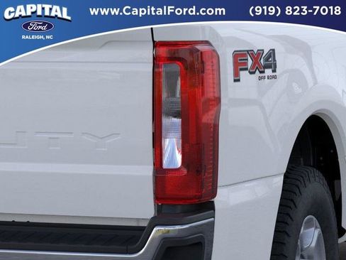 New 2026 Ford F250 XLT image 21