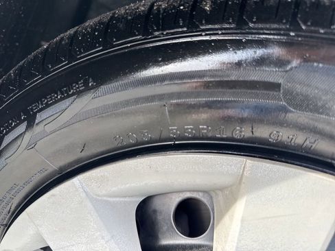 Used 2014 Toyota Corolla LE image 26