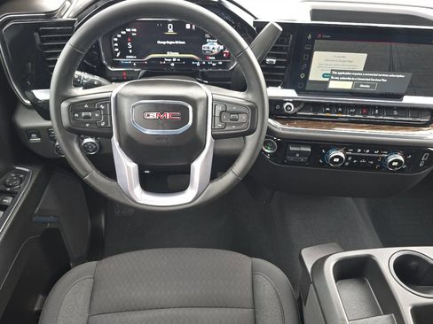 Used 2024 GMC Sierra 1500 Elevation AWD/4WD image 14