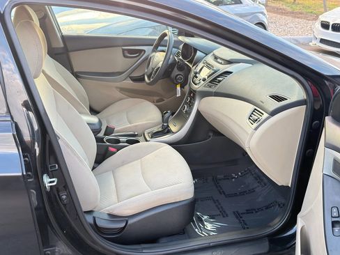 Used 2014 Hyundai Elantra SE w/ Option Group 02 image 13