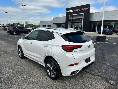 Used 2023 Buick Encore GX Select w/ Sport Touring Package FWD image 3