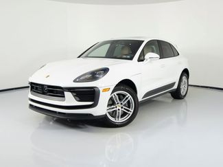 Certified 2025 Porsche Macan video 1