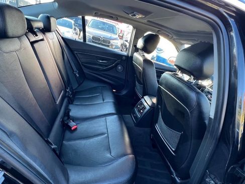 Used 2013 BMW 335i Sedan w/ Technology Pkg image 31