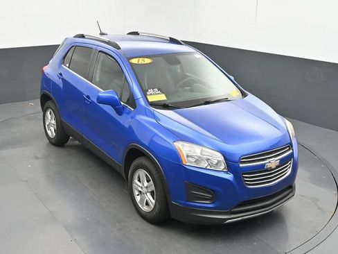 Used 2015 Chevrolet Trax LT w/ LT Plus Package AWD/4WD image 35