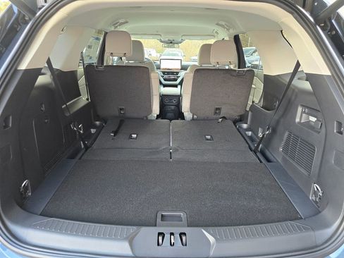 New 2026 Ford Explorer Active w/ Active Comfort Package image 25
