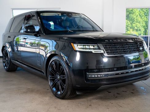 Used 2023 Land Rover Range Rover Long Wheelbase Autobiography AWD/4WD image 7