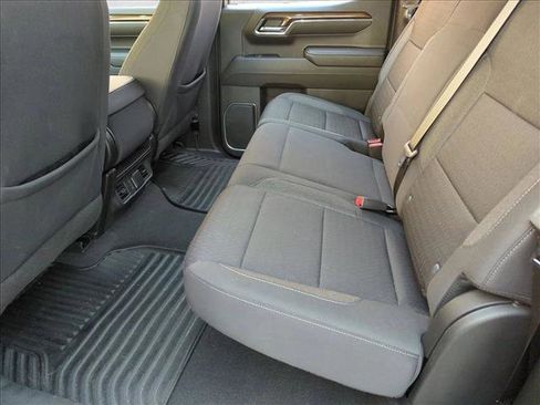 Used 2023 Chevrolet Silverado 1500 LT image 12