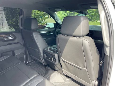 Used 2024 Chevrolet Silverado 1500 RST w/ Convenience Package II AWD/4WD image 39