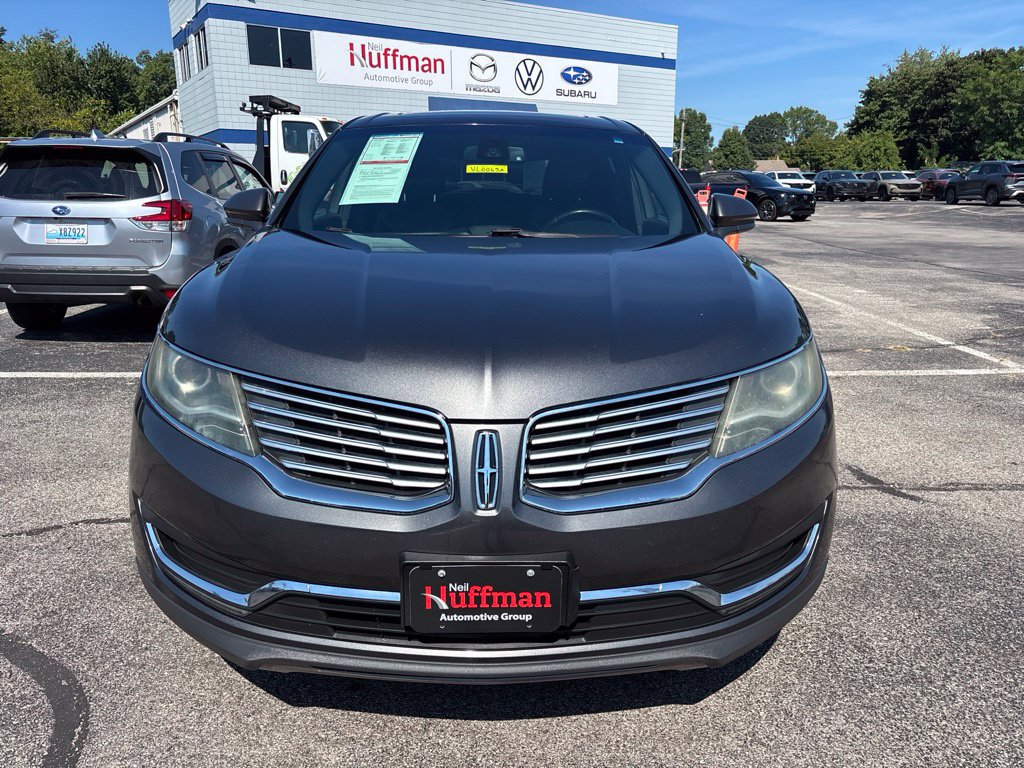 Used 2018 Lincoln MKX Select w/ Lincoln MKX Climate Package FWD image 2