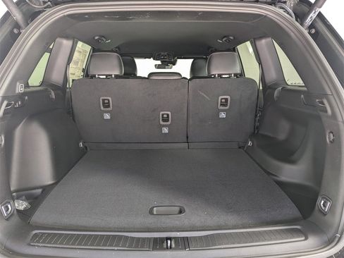 New 2025 Jeep Grand Cherokee Altitude image 26