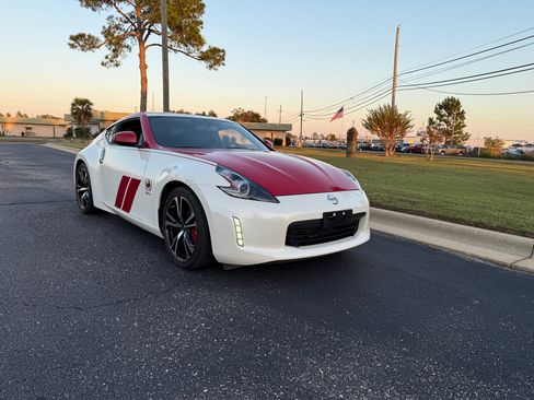 Used 2020 Nissan 370Z Coupe image 12