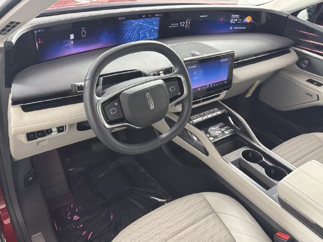Used 2026 Lincoln Nautilus Reserve w/ Jet Appearance Package AWD/4WD image 2