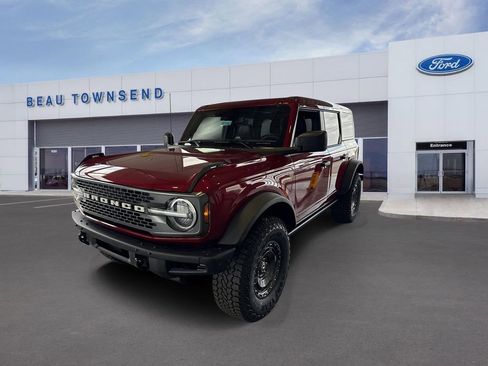 New 2025 Ford Bronco Badlands w/ Sasquatch Package image 3