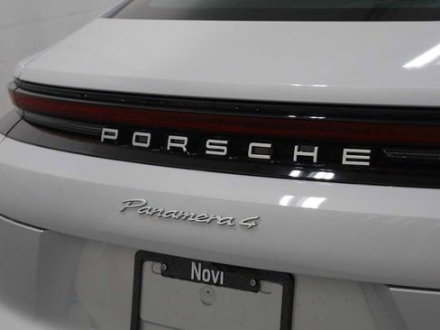 New 2025 Porsche Panamera 4 image 8