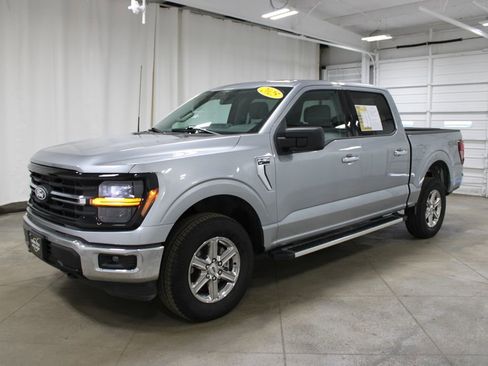 Used 2025 Ford F150 XLT w/ Equipment Group 301A Standard AWD/4WD image 4