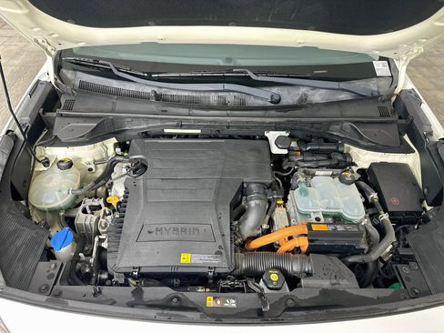 Used 2018 Kia Niro LX FWD image 31