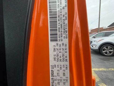 Used 2013 Jeep Wrangler Unlimited Sahara image 31