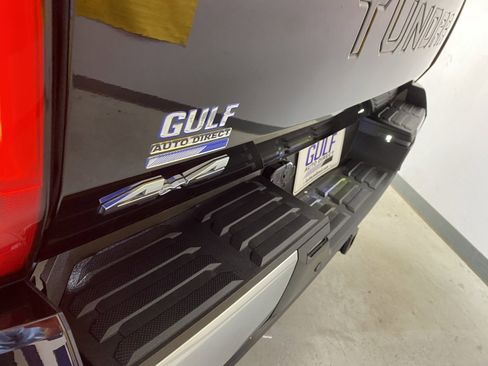 Used 2025 Toyota Tundra Limited w/ Power Package image 20
