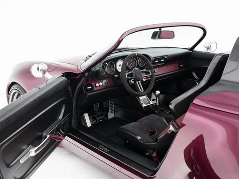 Used 1997 Porsche 911 Carrera RWD image 19