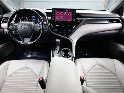 Used 2024 Toyota Camry SE w/ Audio Upgrade Package FWD image 17