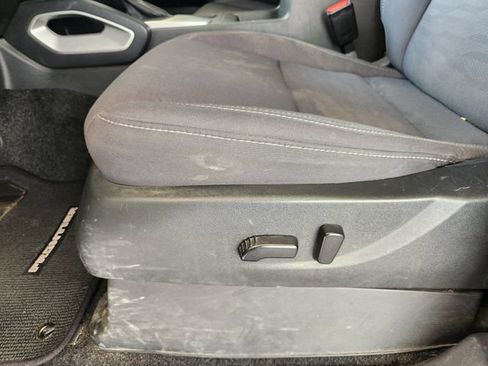 Used 2024 Nissan Frontier SV AWD/4WD image 23