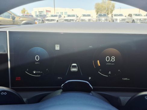 Used 2025 Hyundai Santa Cruz Limited AWD/4WD image 27