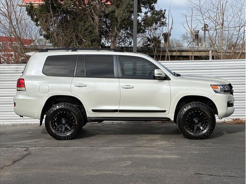 Used 2016 Toyota Land Cruiser 4WD - OME Lift + Modified - No image 9